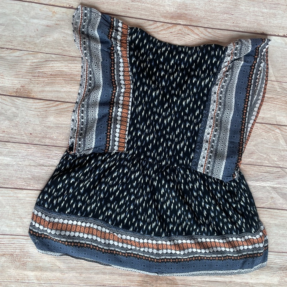 Umgee Tasseled Boho Top Size S Blue And Elephants - Picture 8 of 9